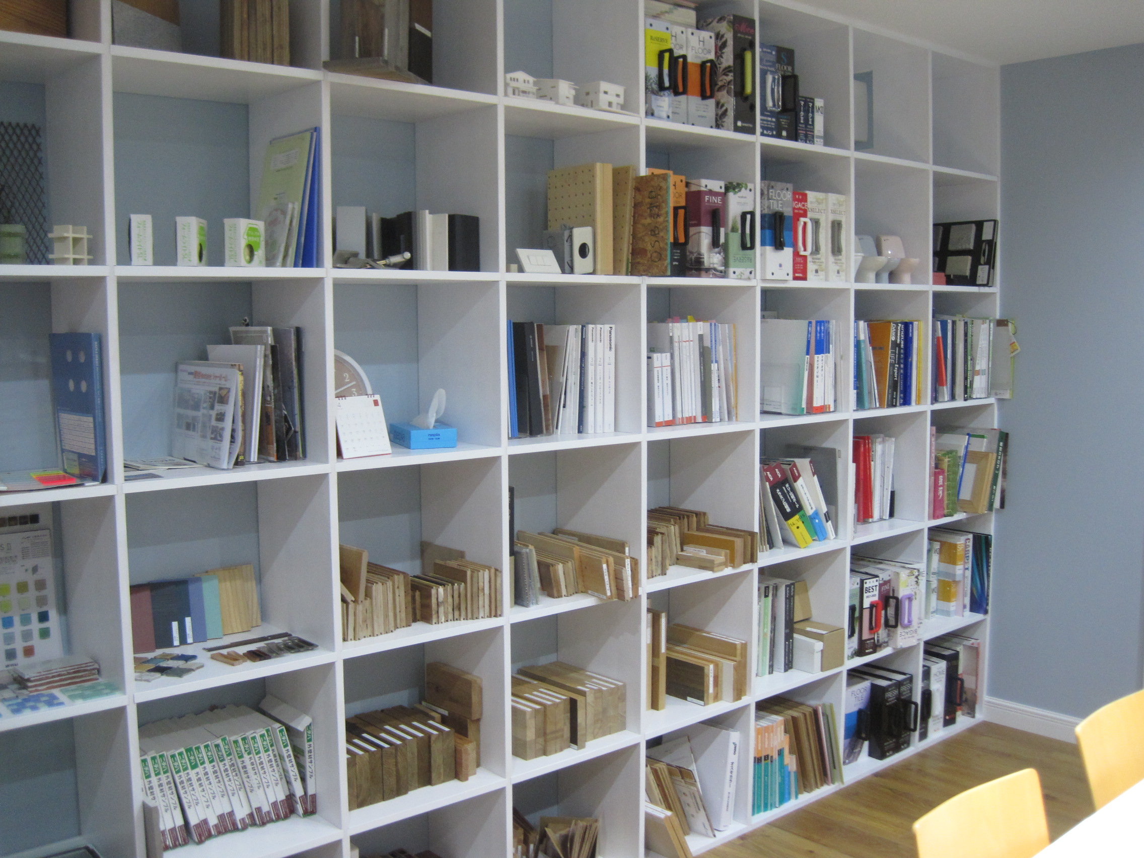 憧れの「天壁いっぱいの本棚」 ～壁面本棚のつくり方～ 新築一戸建て・工務店（愛知県）なら河井建築